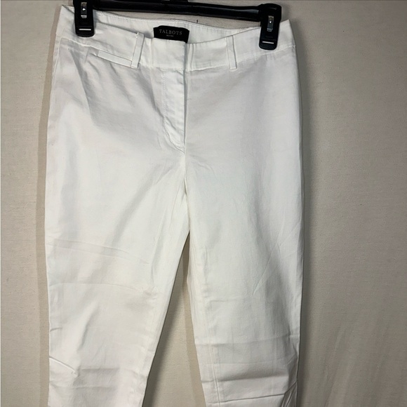 Talbots Pants - Talbots White Capris 0P 98% Cotton